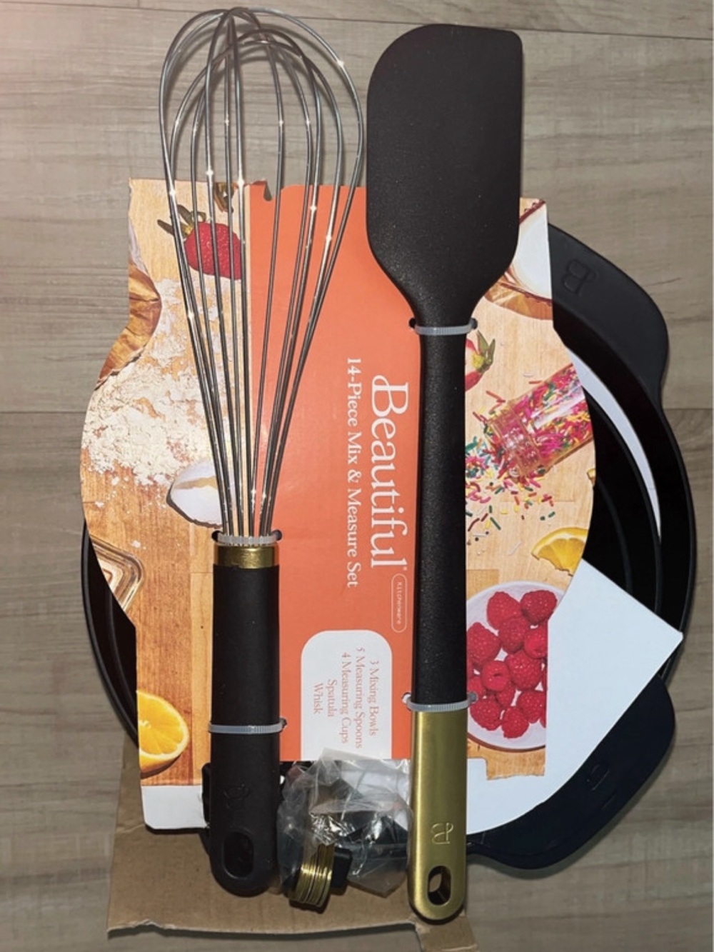 14-Piece Mix & Measure Set - Black and Gold Accent